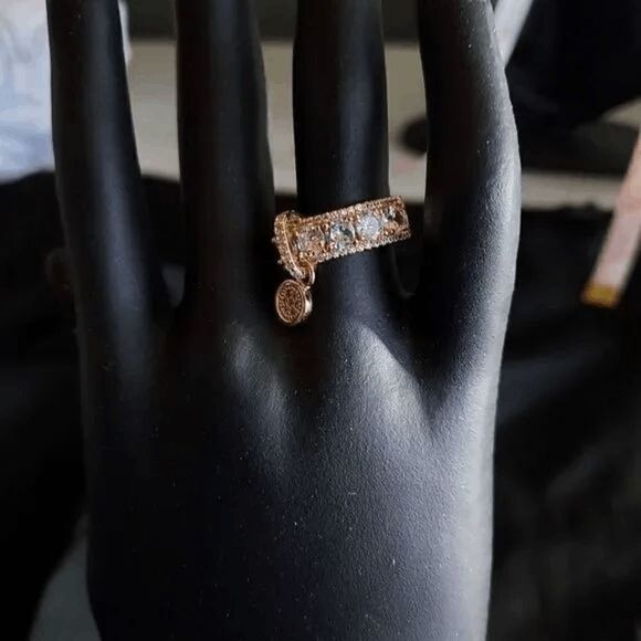 GOLD DIAMOND RING BAND WITH HANGING CHARM - Picture 5 of 10